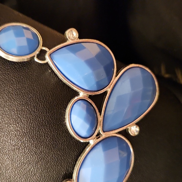 Paparazzi Silver & Blue Statement Necklace - Picture 2 of 3